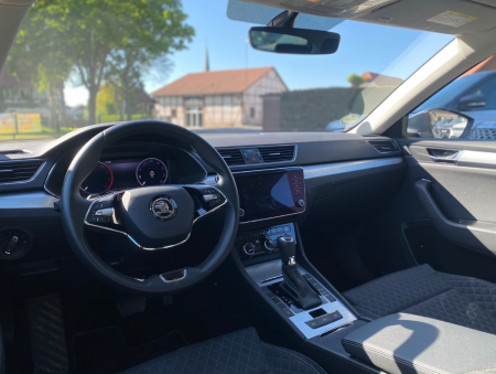 Skoda Superb Sedan [15]