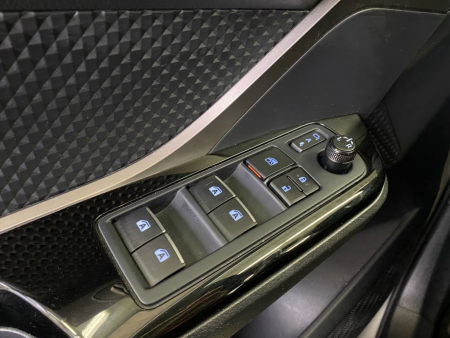 Toyota C-HR 1.2 Turbo Team [17]