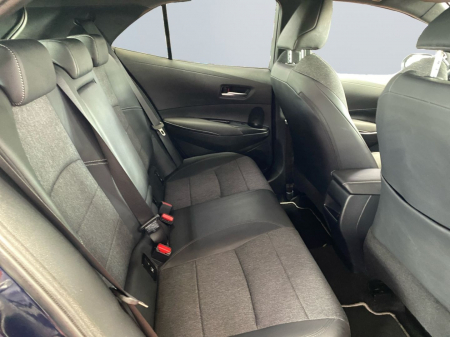 Toyota Corolla 1.8 Hybrid [15]