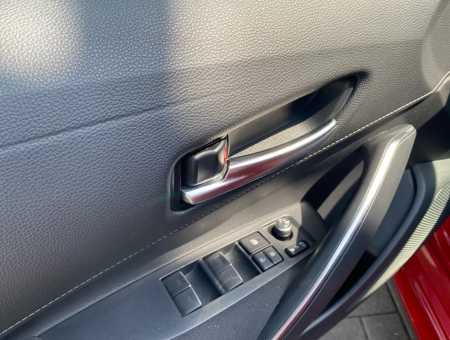 Toyota Corolla 1.8 Hybrid Club [17]