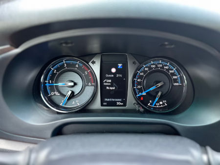 Toyota Hilux 2.8 D-4D 4Wd Invincible [7]