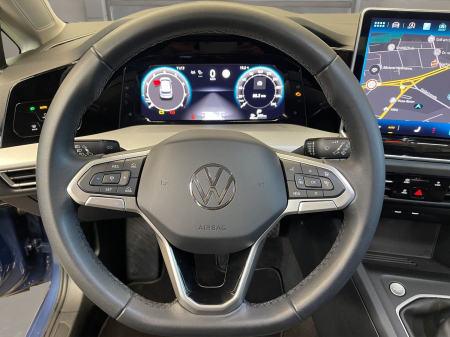 Volkswagen Golf VIII 1.5 TSI Life Navi [6]