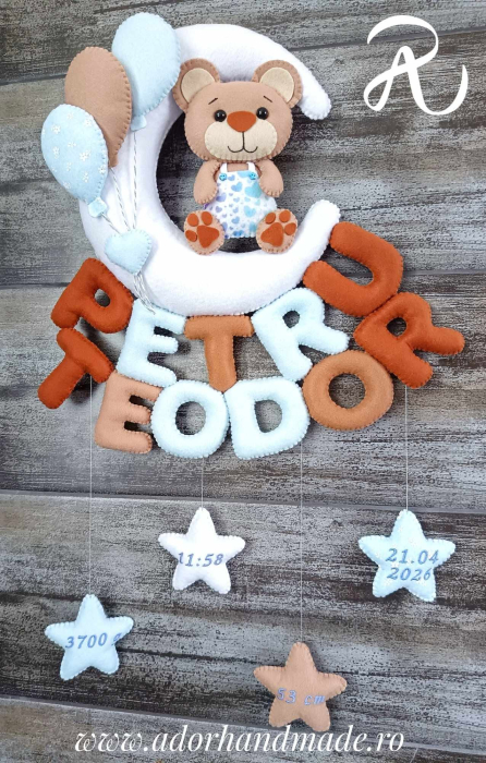 Decor personalizat din fetru - urs pe luna [3]