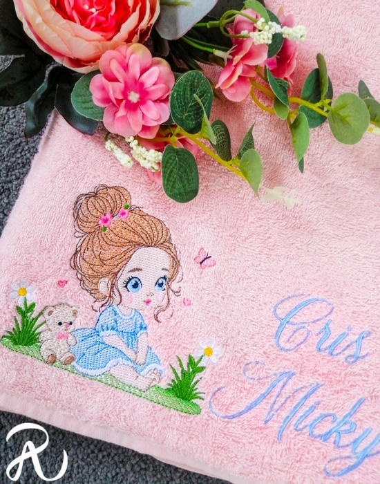 Prosop personalizat prin broderie - [1]