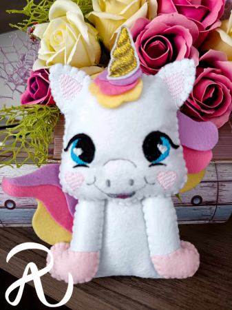 PRODUSE BOTEZ - Figurina unicorn