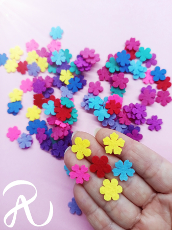 ACCESORII DIY - Mix de forme si culori - flori din fetru 1.5 cm (120 buc/set)