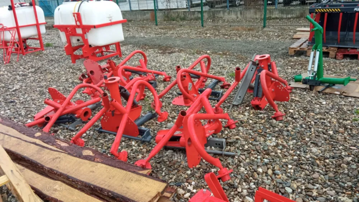 Grebla mecanica purtata cu 4 rotoare (1.4 m) Turcia [7]