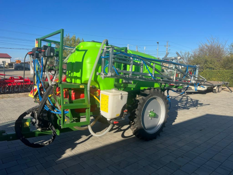 Masini erbicidat - Masina erbicidat tractata marca Koutsikos model 2500/18 m - calculator Arag Bravo 180 S