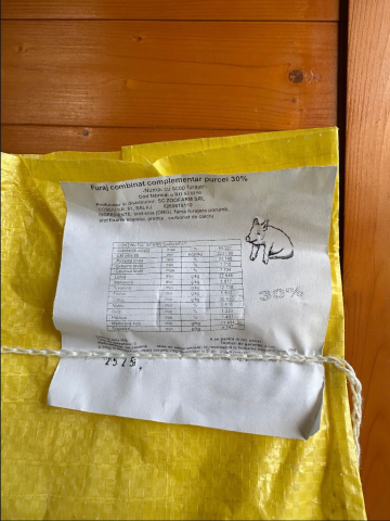 Furaj combinat complementar purcei 30% 20kg [2]