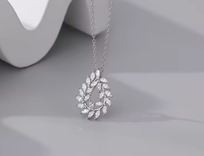 Colier din argint cununa cu cristale [1]