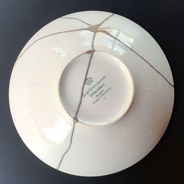 Silver-kintsugi-white-porcelain-bowl-als004-4 [2]