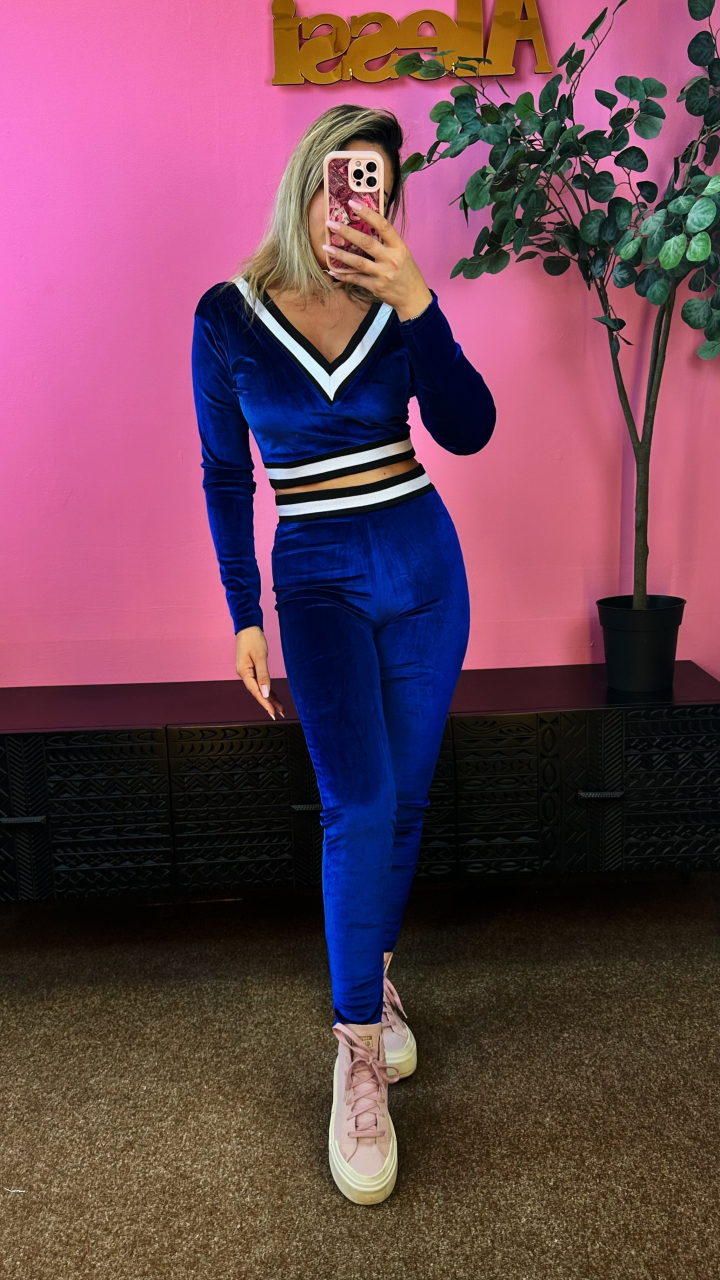 Alina – Treningul care îți îmbrățișează formele Albastru [3]