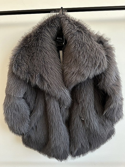 BLĂNIȚĂ PUFOASĂ GRI INCHIS ALESSI [3]