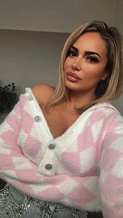 Bluză Pufoasă Albă cu Carouri Roz și Nasturi cu Pietricele ALESSI [2]