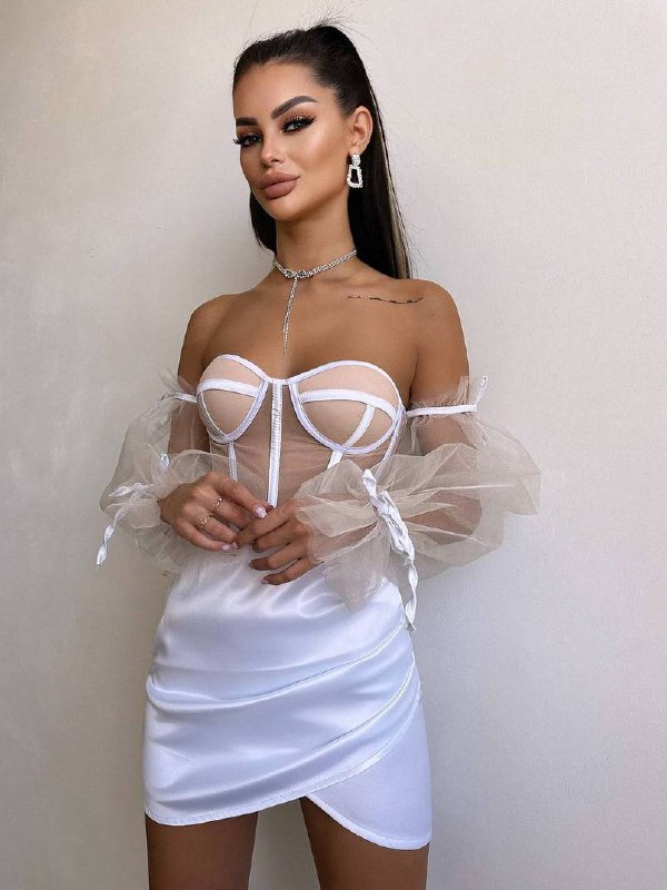 Compleu Elegant cu Corset Nude și Mâneci din Tulle White ALESSI [2]
