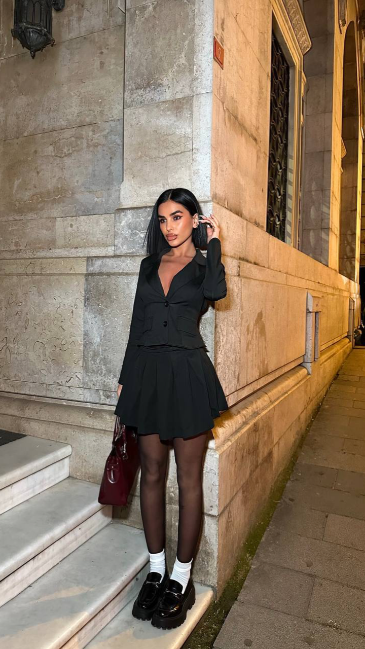 Compleu Elegant Negru cu Spate Decupat ALESSI [4]