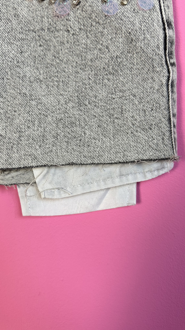 Shiny Rebel – Fusta denim care strălucește cu atitudine ALESSI [4]