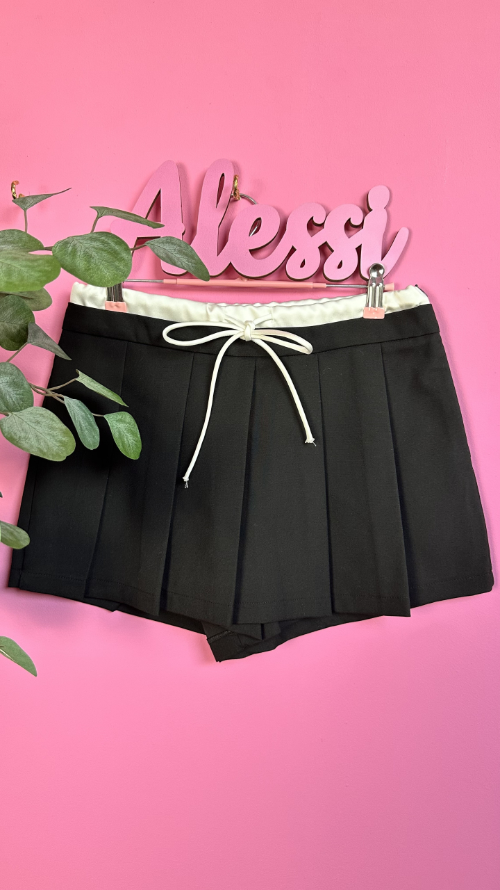 Hidden Game – Fusta-pantalon care te surprinde ALESSI [1]