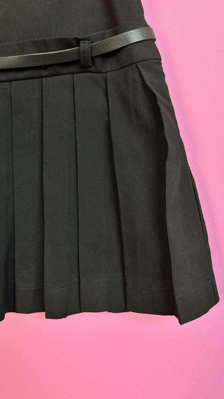 Black Charm – Fusta-pantalon care domină scena ALESSI [4]