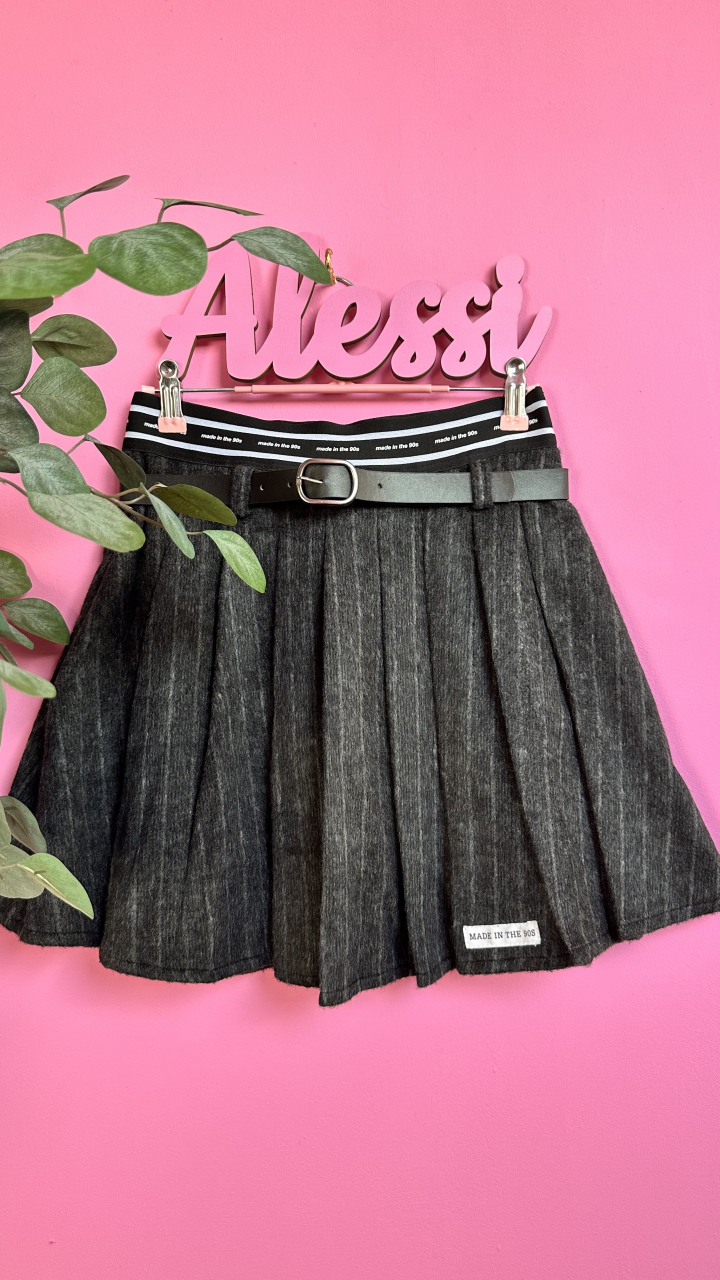 90’s Crush – Fusta care face legea în outfit ALESSI [1]