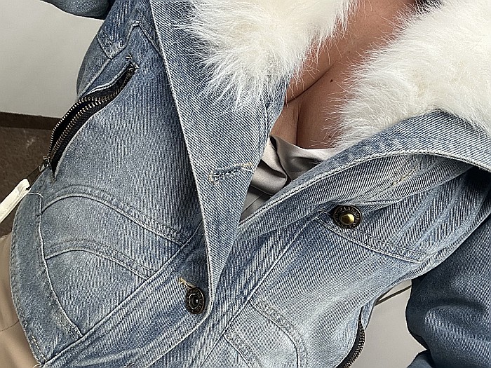 GEACĂ CU BLĂNIȚĂ ALBĂ DIN DENIM ALESSI [4]