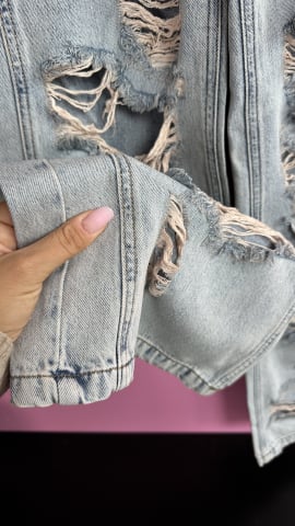 BLUGI OVERSIZED RUPȚI CU EFECT VINTAGE ALESSI [2]