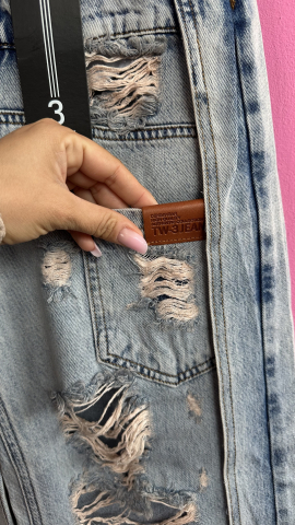 BLUGI OVERSIZED RUPȚI CU EFECT VINTAGE ALESSI [4]