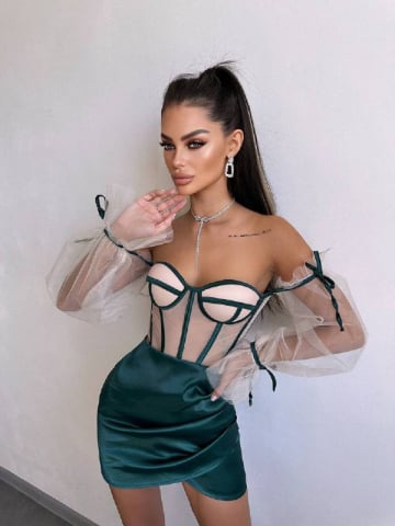 Rochii care Vorbesc - Compleu Elegant Corset Nude & Tulle Emerald Allure ALESSI
