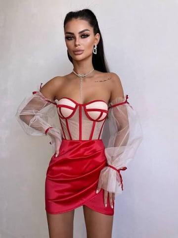 Rochii care Vorbesc - Compleu Elegant cu Corset Nude și Mâneci din Tulle Red ALESSI