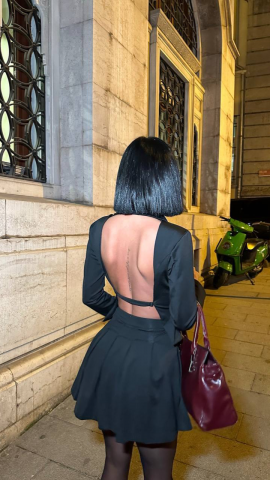 Compleu Elegant Negru cu Spate Decupat ALESSI