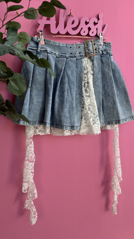 Fuste Must-Have - Skirt Me Baby – Fusta-pantalon din denim cu dantelă