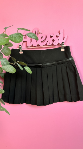 Fuste Must-Have - Black Charm – Fusta-pantalon care domină scena ALESSI