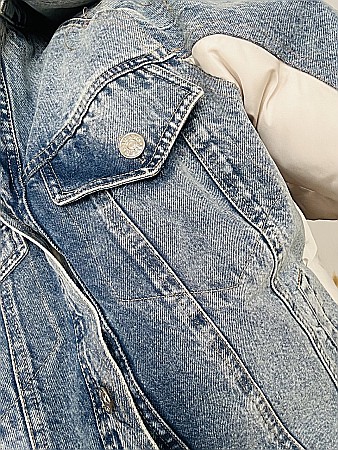 GEACĂ CU BLĂNIȚĂ CREM DIN DENIM ȘI FAS ALESSI [1]