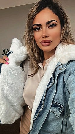 Geci, Blanite si Paltoane - GEACĂ DIN DENIM ALBASTRĂ CU BLĂNIȚĂ ALBĂ ALESSI