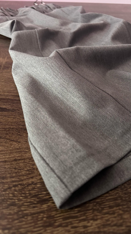 Rochie Scurtă Gri cu Decolteu Fronsat și Bretele Fine ALESSI [2]