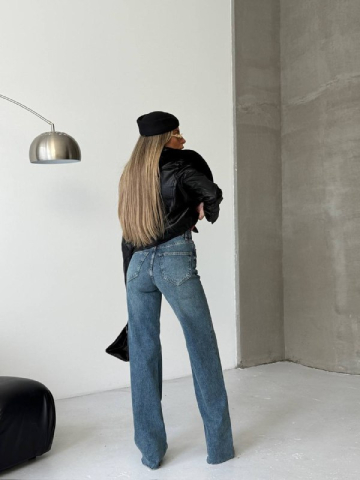 Hailey – Blugii care definesc silueta [2]