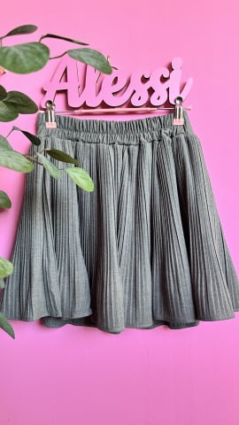 Fuste Must-Have - Street Flirt – fusta cu pliuri care întoarce toate privirile ALESSI