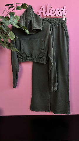 TRENING SPORT GRI ÎNCHIS CU BLUZĂ SCURTĂ ȘI PANTALONI LARGI ALESSI [2]