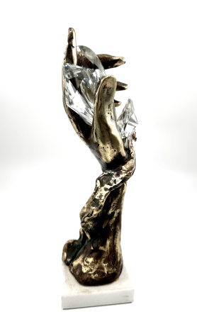 Sculptură 'Mana Destinului' din Bronz Turnat și Cristal Brut,artist Dan Bancila [1]