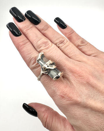 Inel Sculptural 'Aura Glacială' cu Agată Brută și Finisaj Argintat [1]