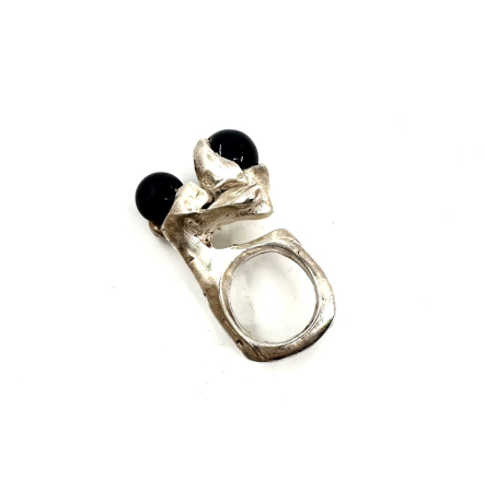 Inel Sculptural 'Dual Onyx' din Alamă Placată cu Argint [1]