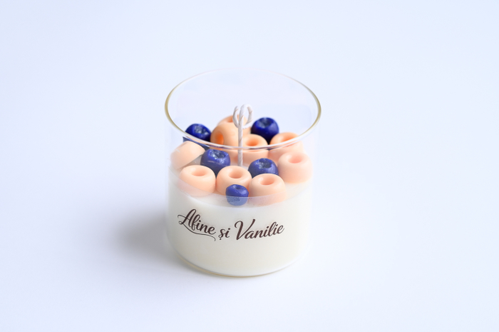 Lumânare parfumată din ceară naturală de cocos și soia Afine si Vanilie [2]