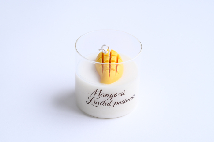 Lumânare parfumată din ceară naturală de cocos și soia  Mango & Fructul Pasiunii igorantă [2]