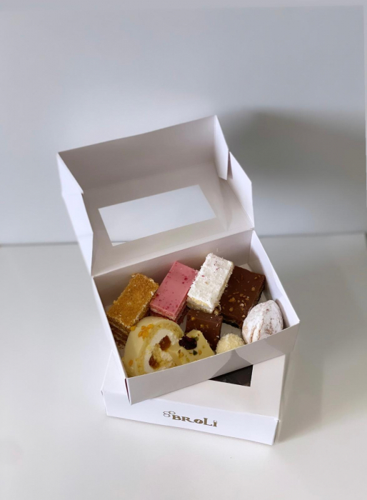 CUTII MINIPRAJITURI SAU MACARONS,15X10X5.5 CM, COD D00- ALB, SET 5 BUC [2]