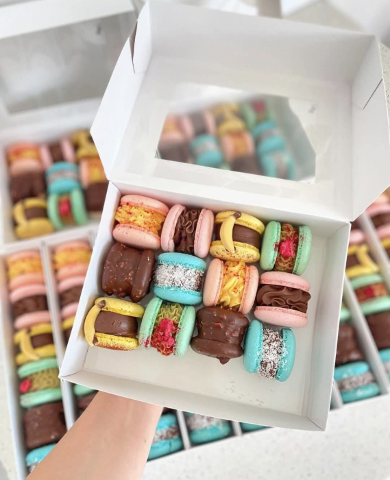 CUTII MINIPRAJITURI SAU MACARONS, 20X16X5.5 CM, COD D2- ALB, SET 5 BUC [4]