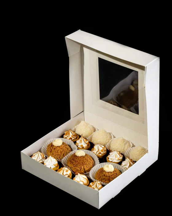 CUTII MINIPRAJITURI SAU MACARONS, 23X23X5 CM, COD D5- ALB, SET 5 BUC [5]