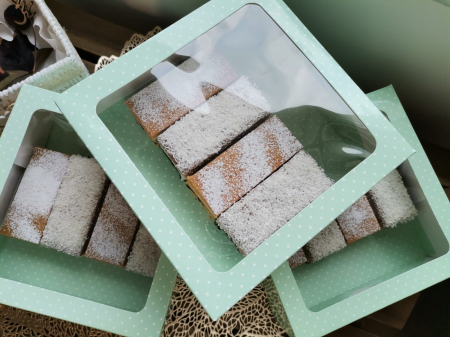 Cutie verde cu fereastra si tavita 23x23x7 cm