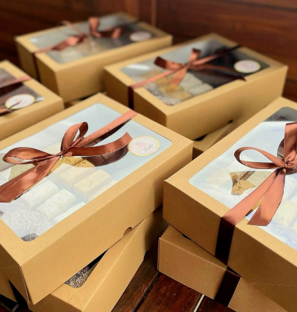 Scatole Aperte con Finestra - Cutie natur cu fereastră și tăviță 30x22x7.5 cm