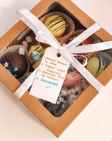 Scatole Alte con Finestra per Pasticcini - SMART BOX 20X20X8 CM, CU FEREASTRA, COD SB1F NATUR, SET 5 BUC