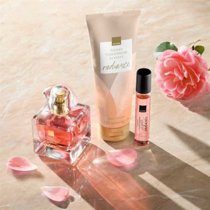 Set AVON TTA Radiance – 3 Produse [3]